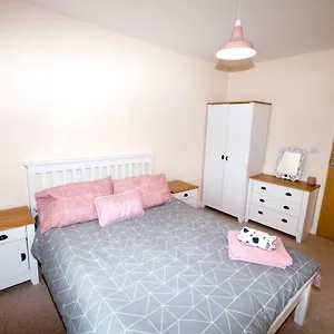 Pretty Properties - Tillage Green Darlington (Durham)